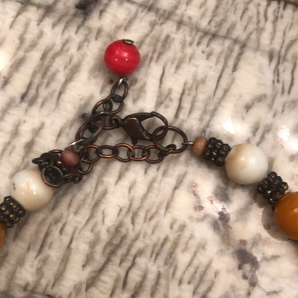 Beaded necklace - Picture 3 of 4